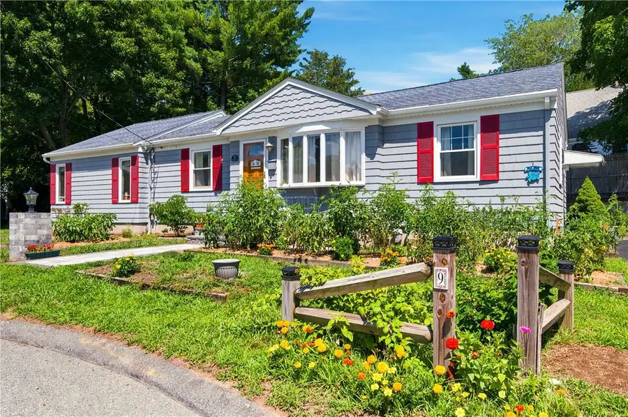 9 Patricia Circle, Smithfield, RI 02917 - #2