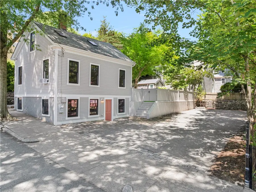 37 Arnold Street, Providence, RI 02906 - #3