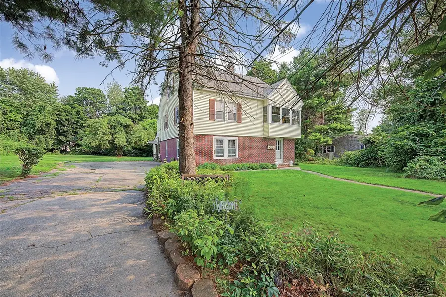 42 Sulyma Street, Cumberland, RI 02864 - #2