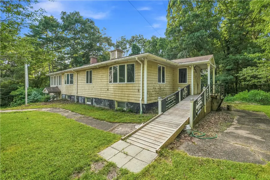 20 Old Colonial Village Road, Hopkinton, RI 02804 - #3
