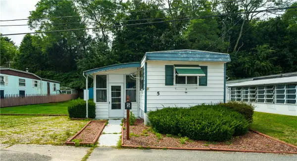 979 Toll Gate Road, Warwick, RI 02886