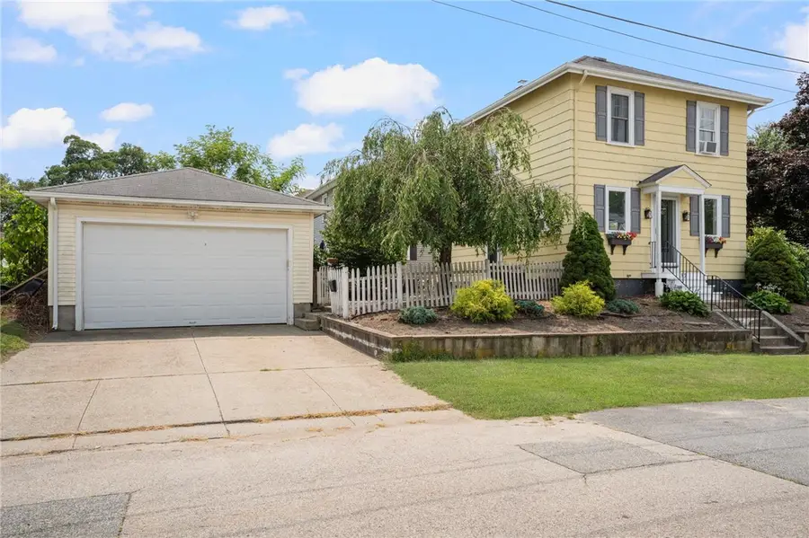 82 Cliffdale Avenue, Cranston, RI 02905 - #2
