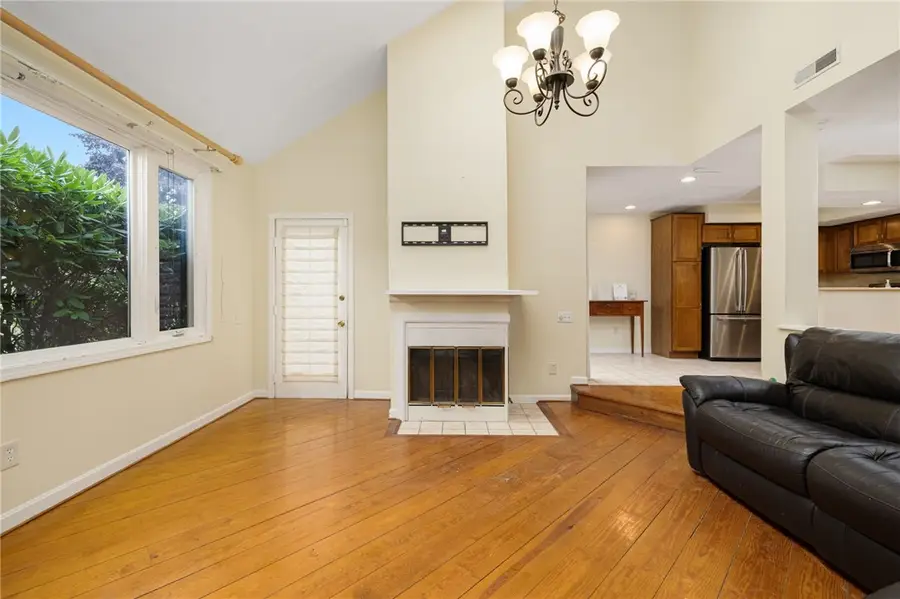 95 Nipmuc Trail #B, North Providence, RI 02904 - #3