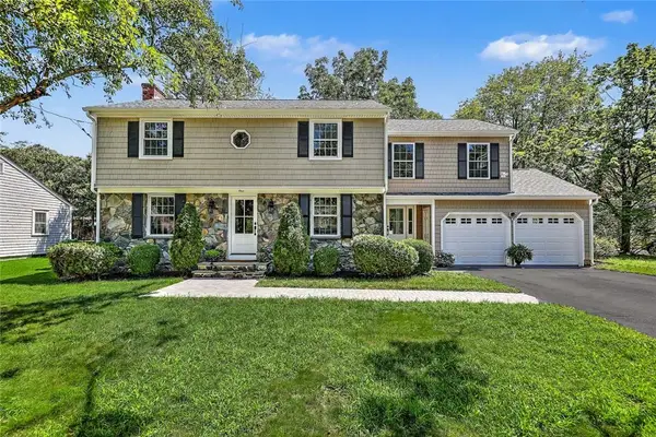 1 Cheshire Drive, Barrington, RI 02806