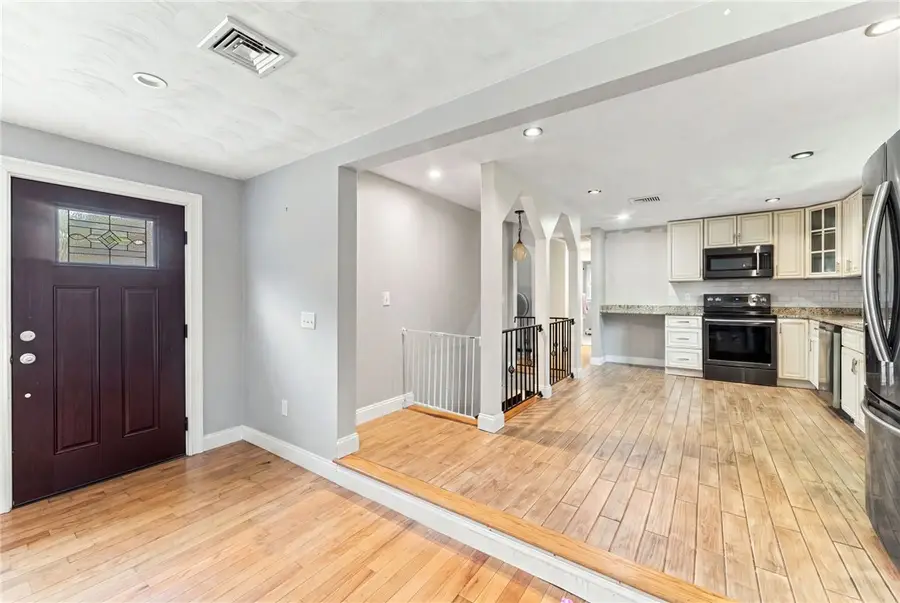216 Hyde Street, Cranston, RI 02920 - #3