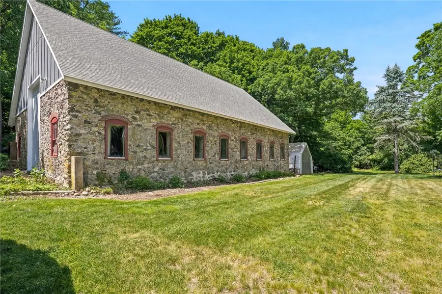 362 Abbott Run Valley Road, Cumberland, RI 02864 - #3