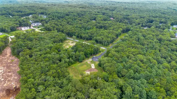 30 Highland Woods Drive, East Greenwich, RI 02818
