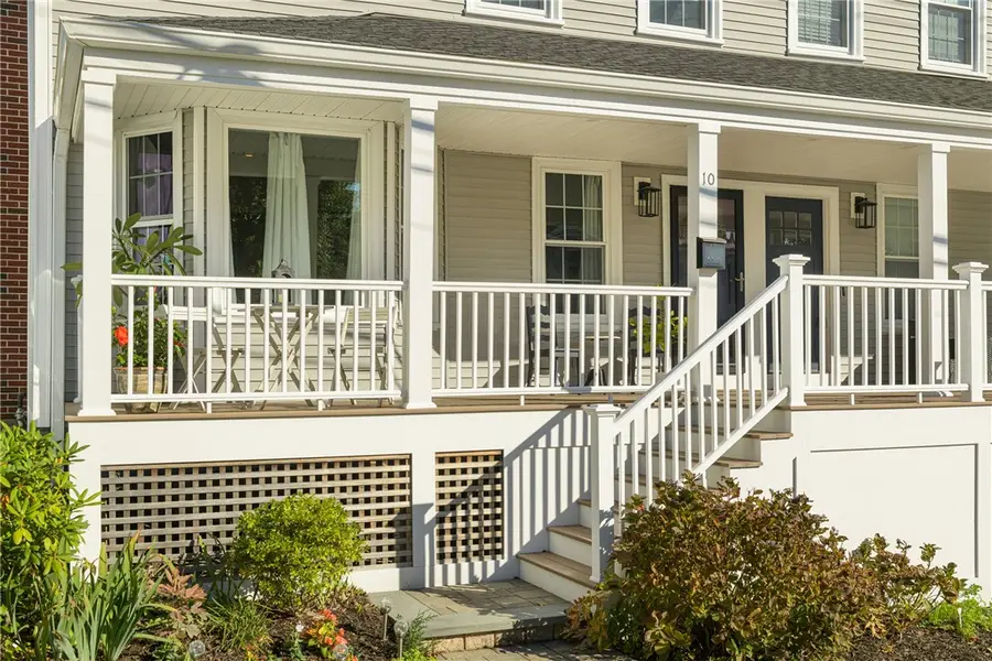 10 Champlin Street #10, Newport, RI 02840 - #2
