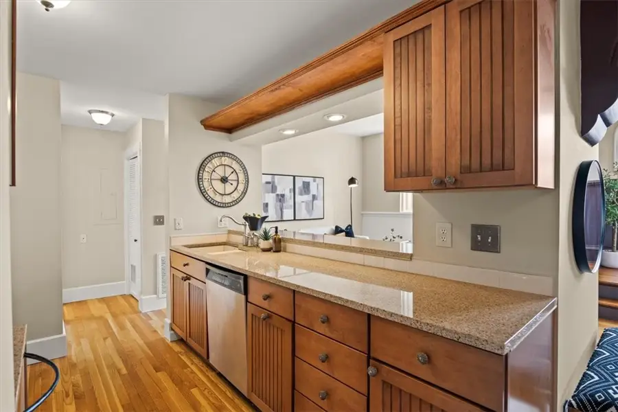 10 East Street #5, Providence, RI 02906 - #2