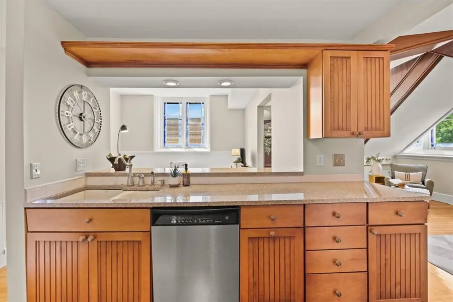 10 East Street #5, Providence, RI 02906 - #3