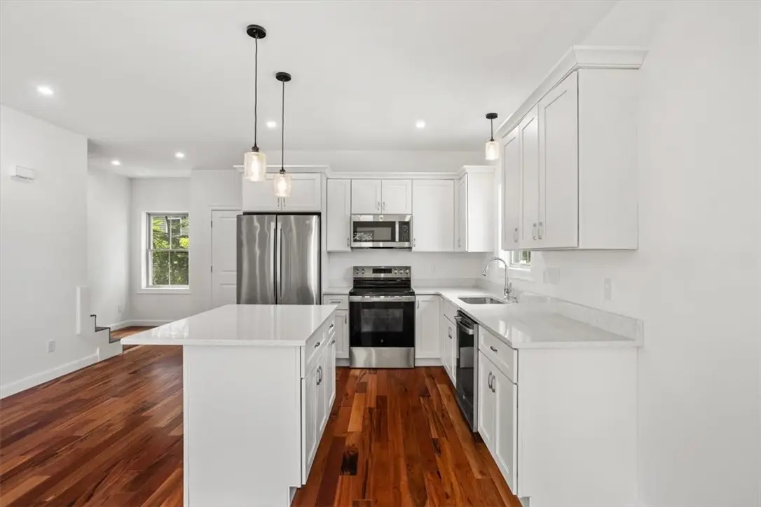 11 Stone Street #E, Providence, RI 02904 - #1