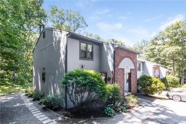 8 Quail Circle #8C, Smithfield, RI 02917
