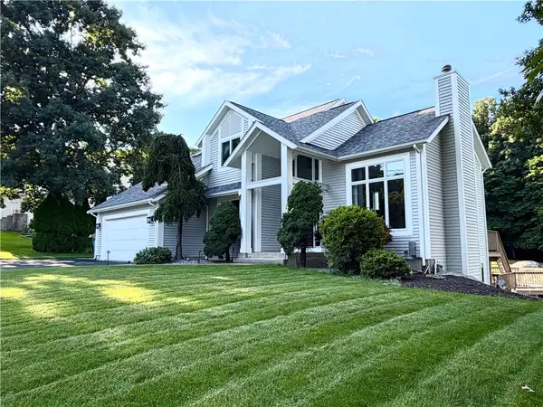 55 Mark Drive, Lincoln, RI 02865