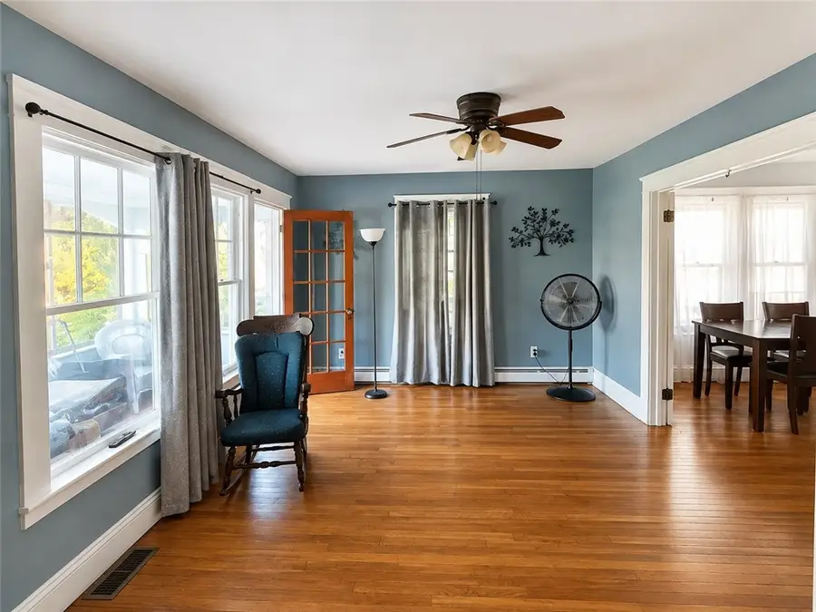 186 Warwick Avenue, Cranston, RI 02905 - #3