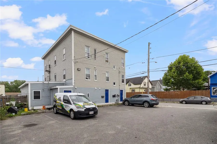 538 Wood Avenue, Woonsocket, RI 02895 - #3