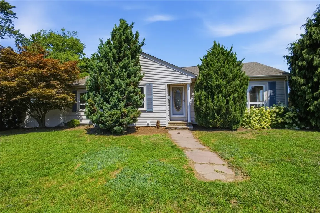 95 Uxbridge Street, Cranston, RI 02920 - #1