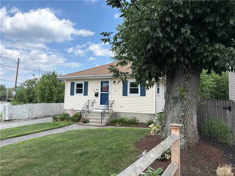 353 Massasoit Avenue, East Providence, RI 02914 - #2