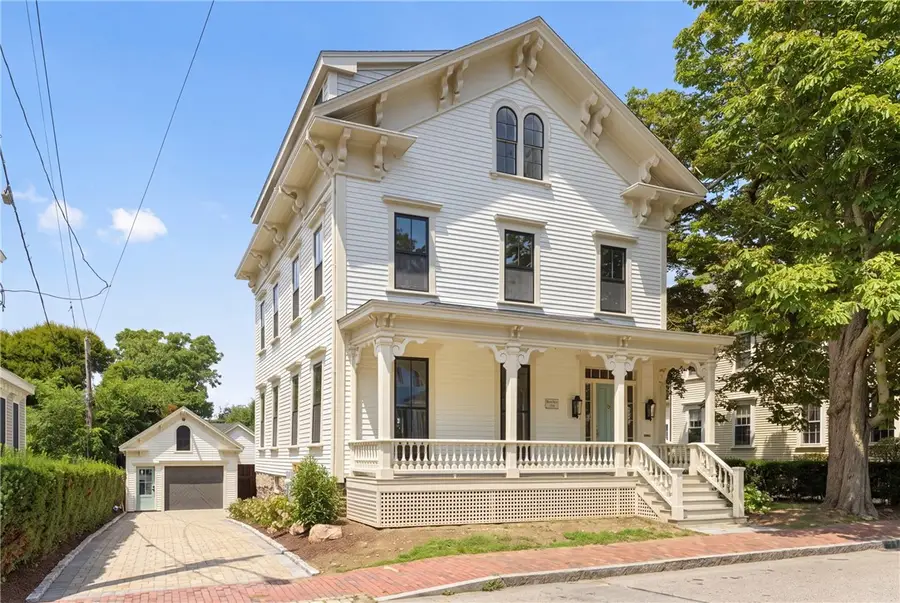 28 Mount Vernon Street, Newport, RI 02840 - #2