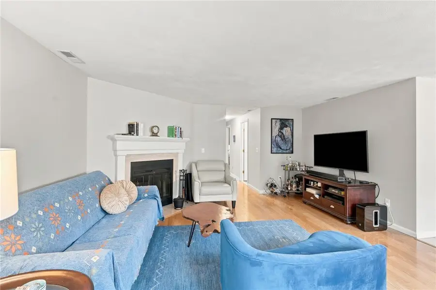 38 Stone Trail #B, North Providence, RI 02904 - #3