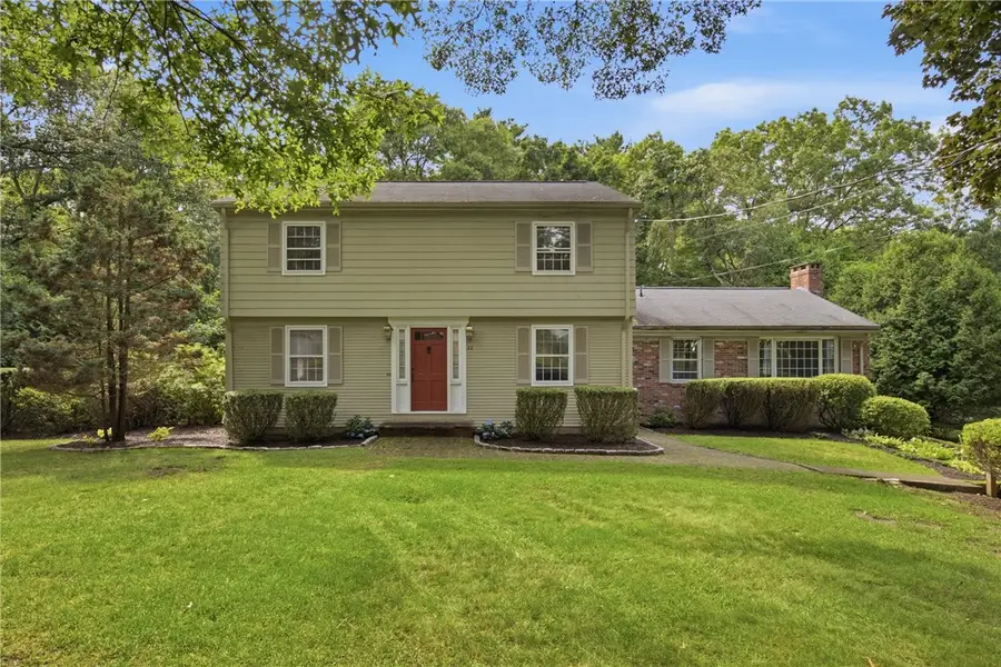 32 Bishop Drive, Cumberland, RI 02864 - #2