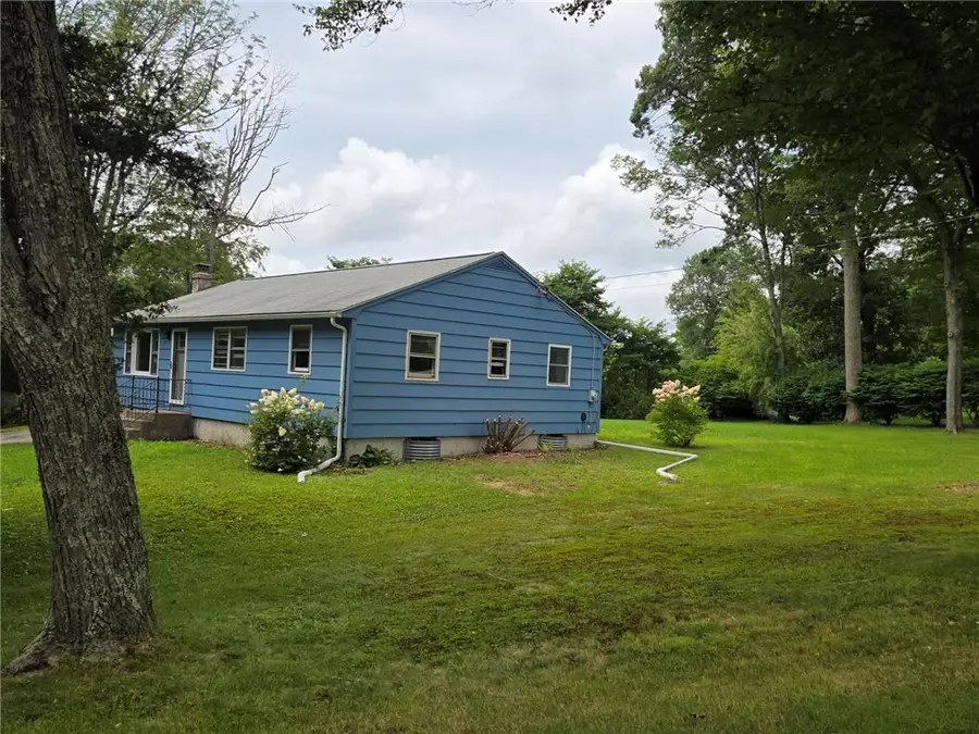 39 Juniper Drive, Ashaway, RI 02804 - #3