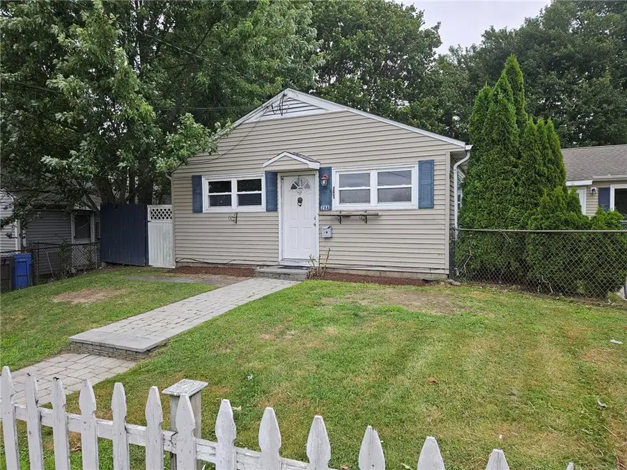 28 Ludlow Road, Middletown, RI 02842 - #3