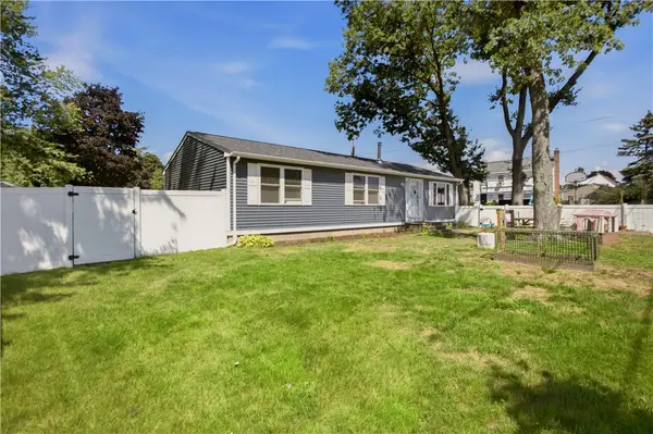 127 Highland Avenue, Cumberland, RI 02864