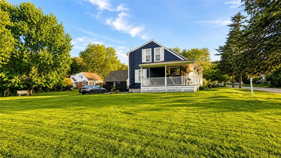424 Buxton Street, North Smithfield, RI 02896 - #2