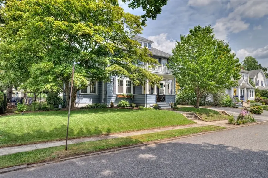 79 Hawthorne Avenue, Cranston, RI 02910 - #3