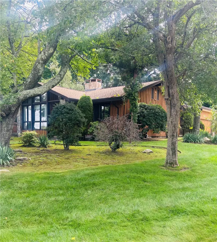 2 Wenscott Lane, North Providence, RI 02904 - #2