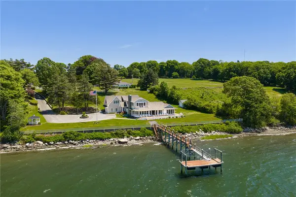 149 Nanaquaket Road, Tiverton, RI 02878