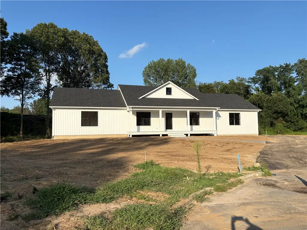 20 Eva Lane, Cranston, RI 02921 - #1