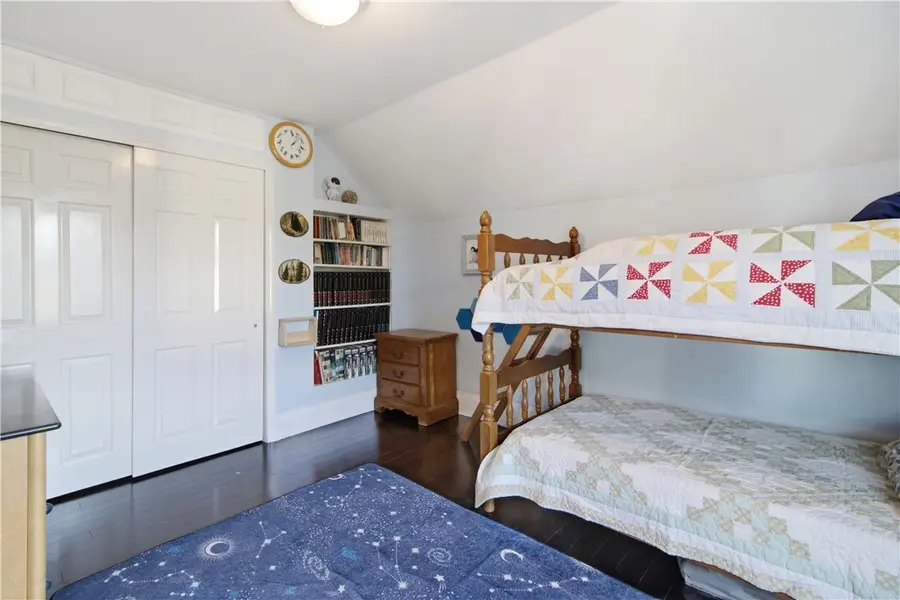 26 Oakland Avenue, Cranston, RI 02910 - #3