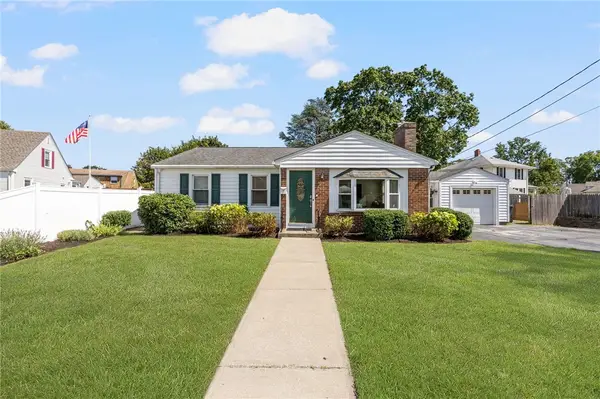 7 Woodbine Street, East Providence, RI 02915