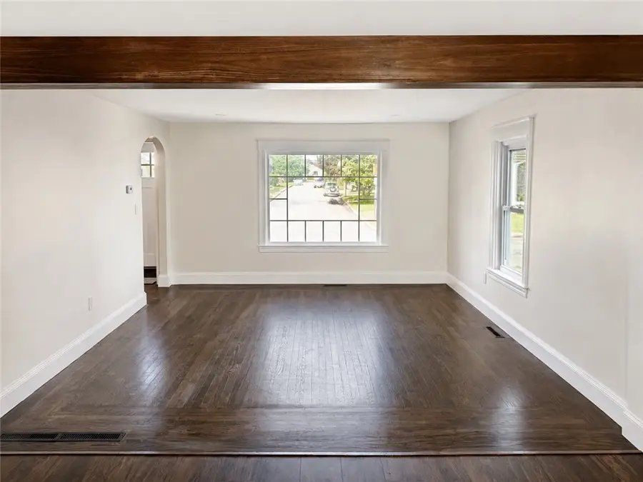 25 Gloria Street, Pawtucket, RI 02861 - #3