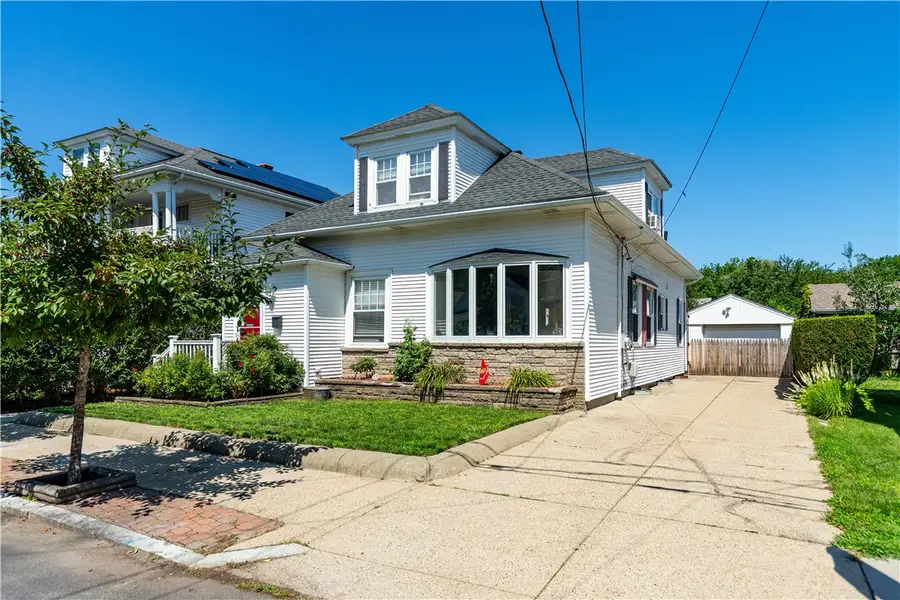 11 Metropolitan Road, Providence, RI 02908 - #2