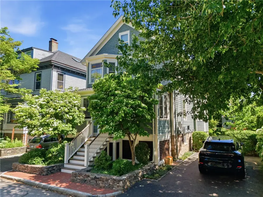 6 Brooks Avenue, Newport, RI 02840 - #3
