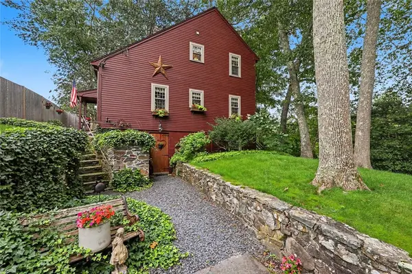 1475 Somerset Avenue, Dighton, MA 02715