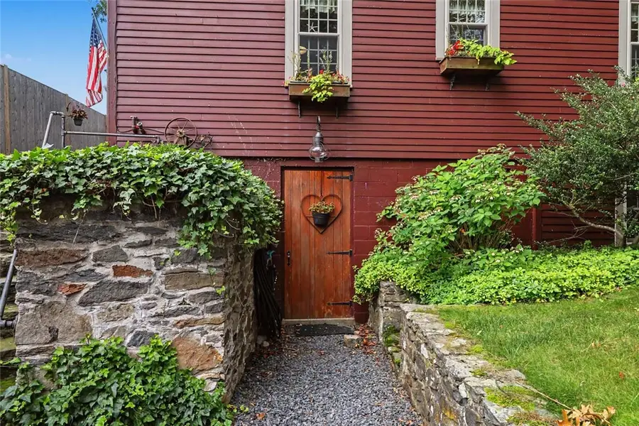 1475 Somerset Avenue, Dighton, MA 02715 - #3