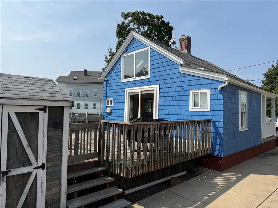 43 Appleton Avenue, Pawtucket, RI 02860 - #2