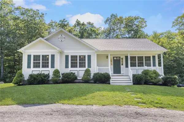 301 Ledge Road, Coventry, RI 02816