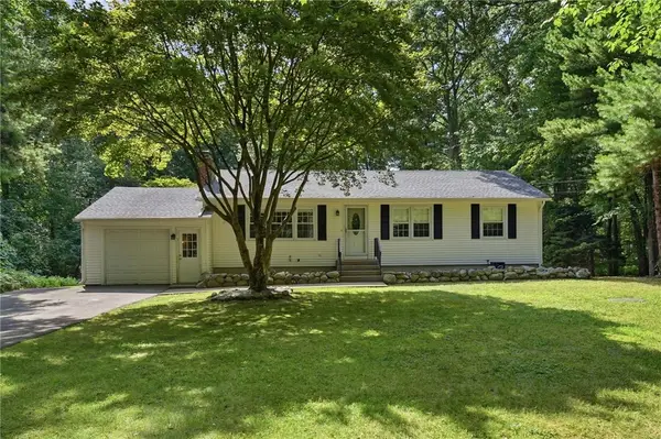 565 Shippeetown Road, East Greenwich, RI 02818