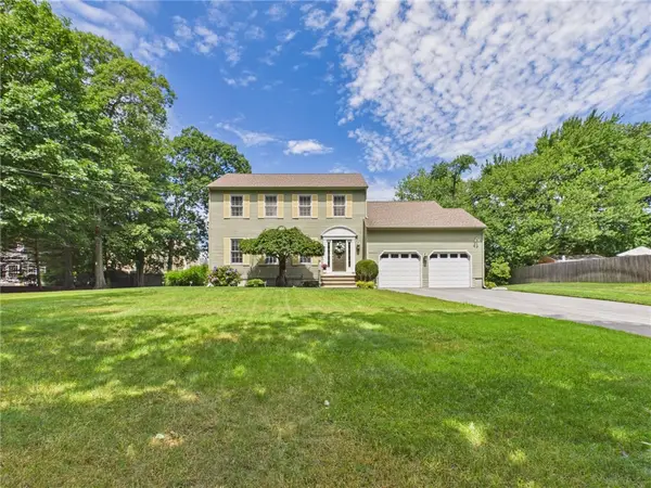 21 Buxton Drive, Cranston, RI 02921