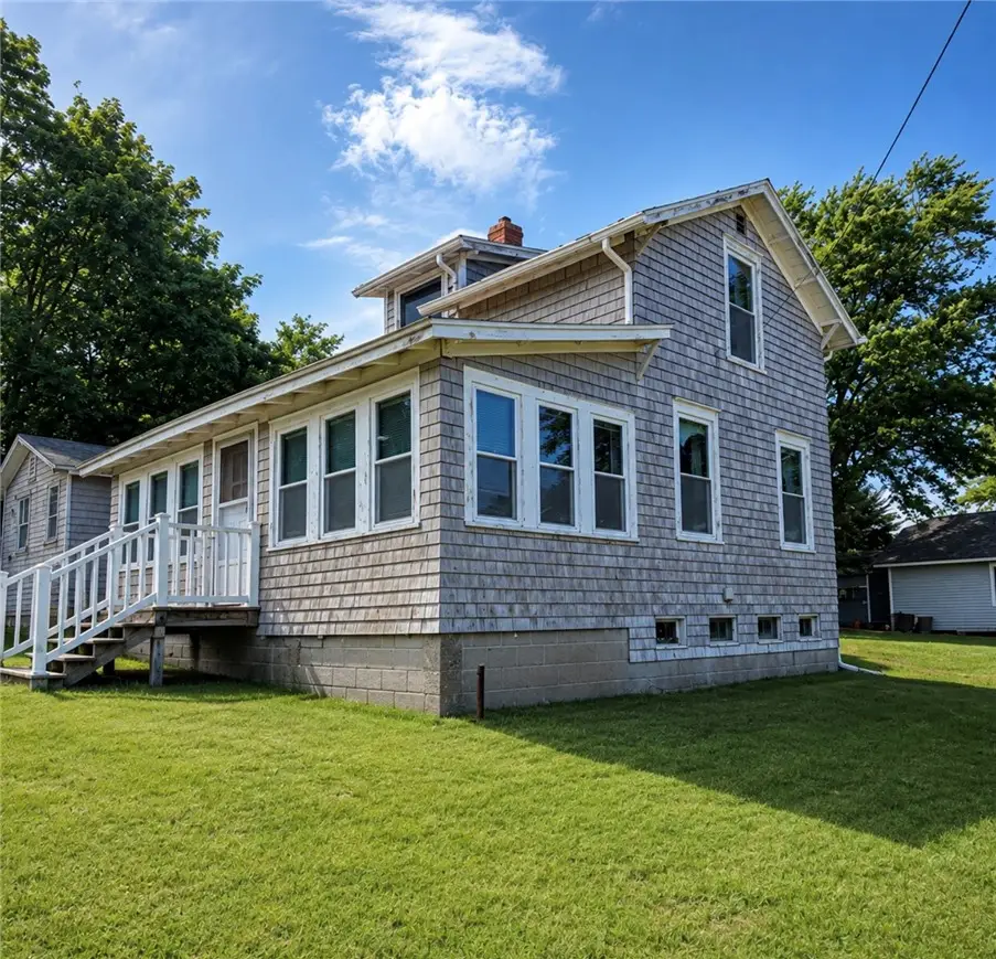 21 Holbrook Avenue, Prudence Island, RI 02872 - #1