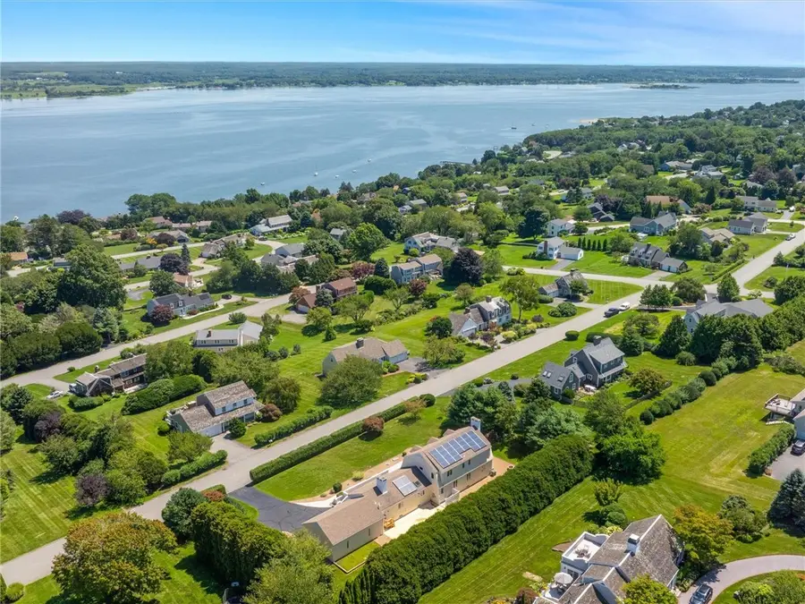 95 Holman Street, Portsmouth, RI 02871 - #3