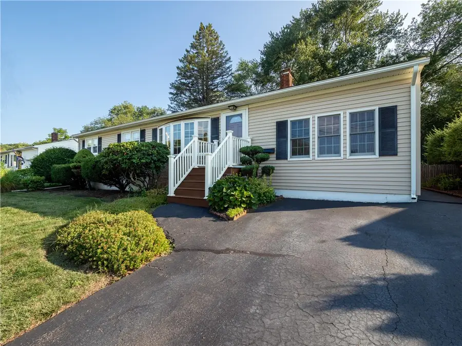 77 Drybrook Road, Warwick, RI 02889 - #3