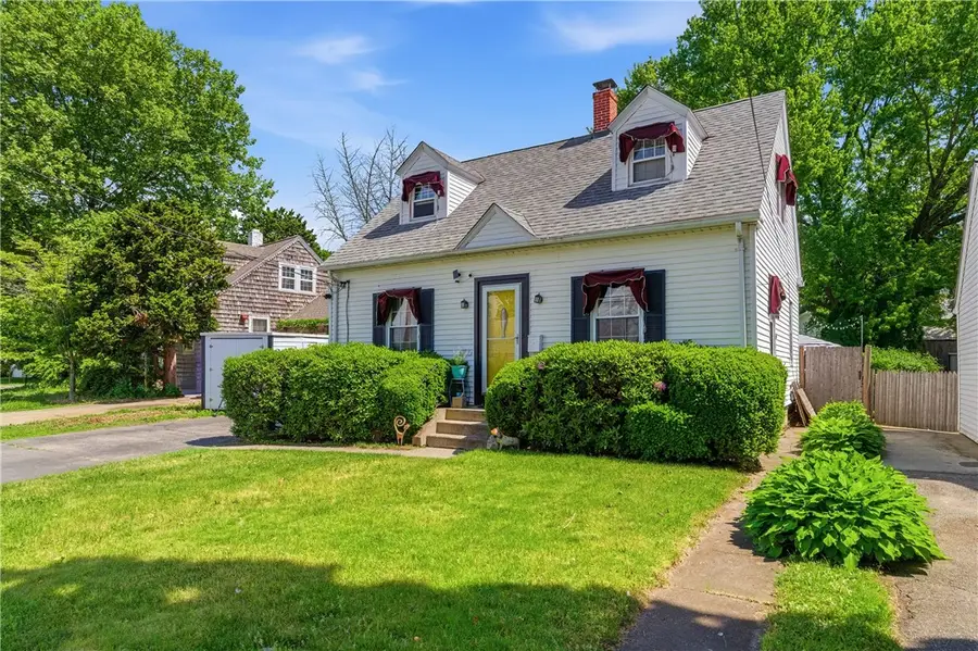 69 Roger Williams Avenue, Rumford, RI 02916 - #3