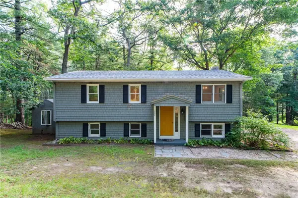 209 Shannock Road, South Kingstown, RI 02879
