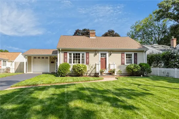 10 Willington Road, Pawtucket, RI 02861