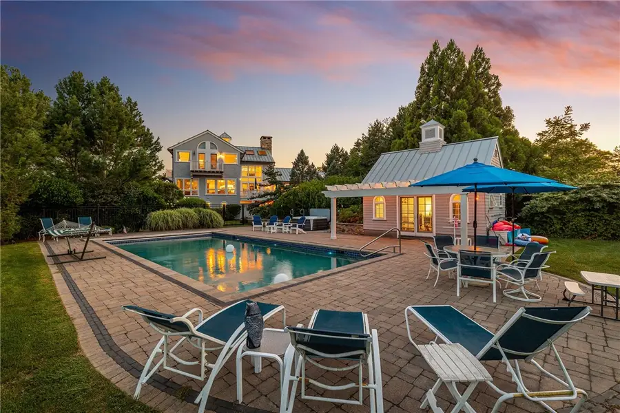 464 Black Point Lane, Portsmouth, RI 02871 - #2